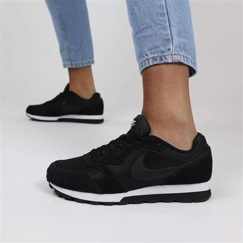 dames sportschoenen nike zwart|nike sportkleding dames.